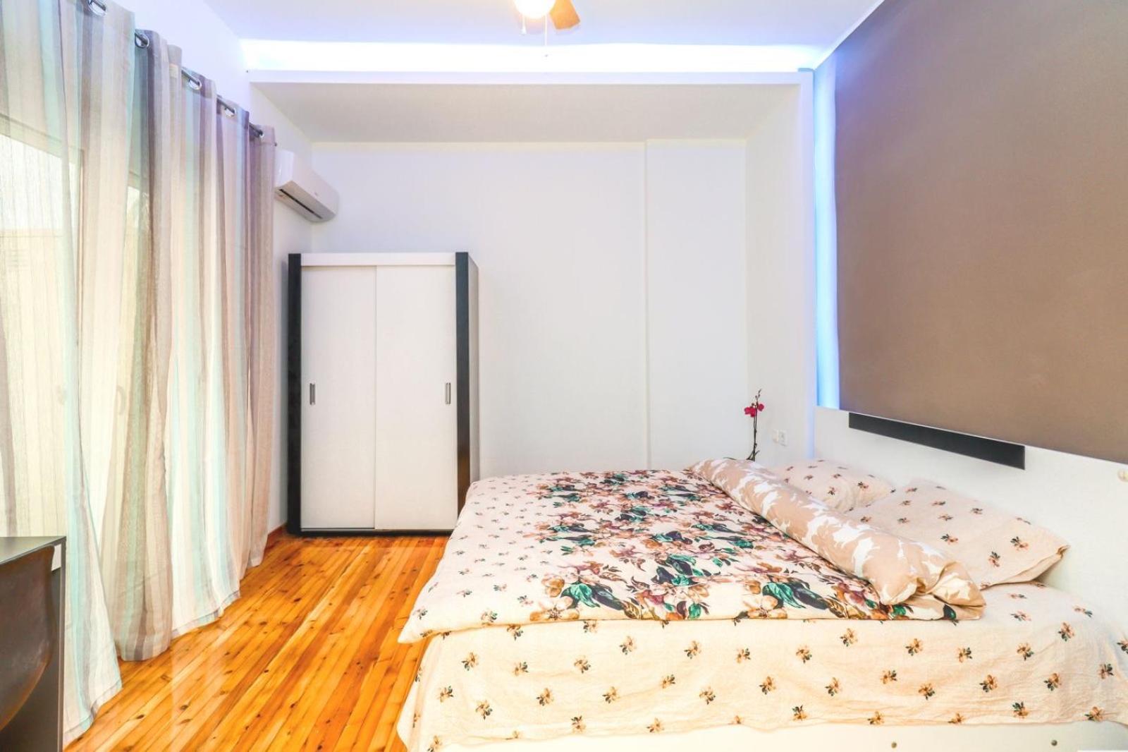 Filota Luxury - Free Public Parking Apartment